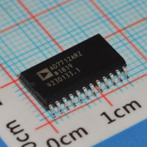 China AD7712ARZ 24-bit Σ-Δ ADC 500Hz Output Rate Low Noise 1.5μV SPI Interface ±5V Supply -40°C to 85°C Advanced Technology Design factory