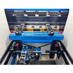 GENUO ETC-16 CNC Control Y1/Y2/X-Axis Semi-Automatic 40T/63T/80T/100T/125T/160T