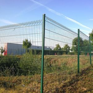China 3D Curved Fence Panel Triangle Bending Fence on sale