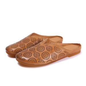 China S148 Factory ethnic style flat bottom hollow Baotou sandals retro handmade slippers fashion all-match simple women's factory