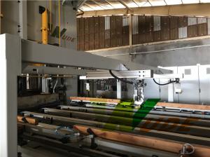 China Full Automatic Short Cycle Double Side Synchronous Hot Press For Laminate Flooring factory