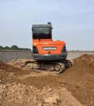 Few Working Hours Original Doosan Dx60 Used Excavator in Good Condition from