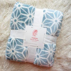 China Warm Rotary Printing Flannel Print Blanket , 100 Polyester Plush Blankets 220*240CM factory