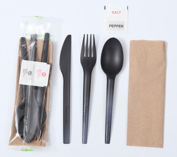 Restaurant Wrapped Cutlery Kit , Disposable Cutlery Kit With Napkin / Salt /