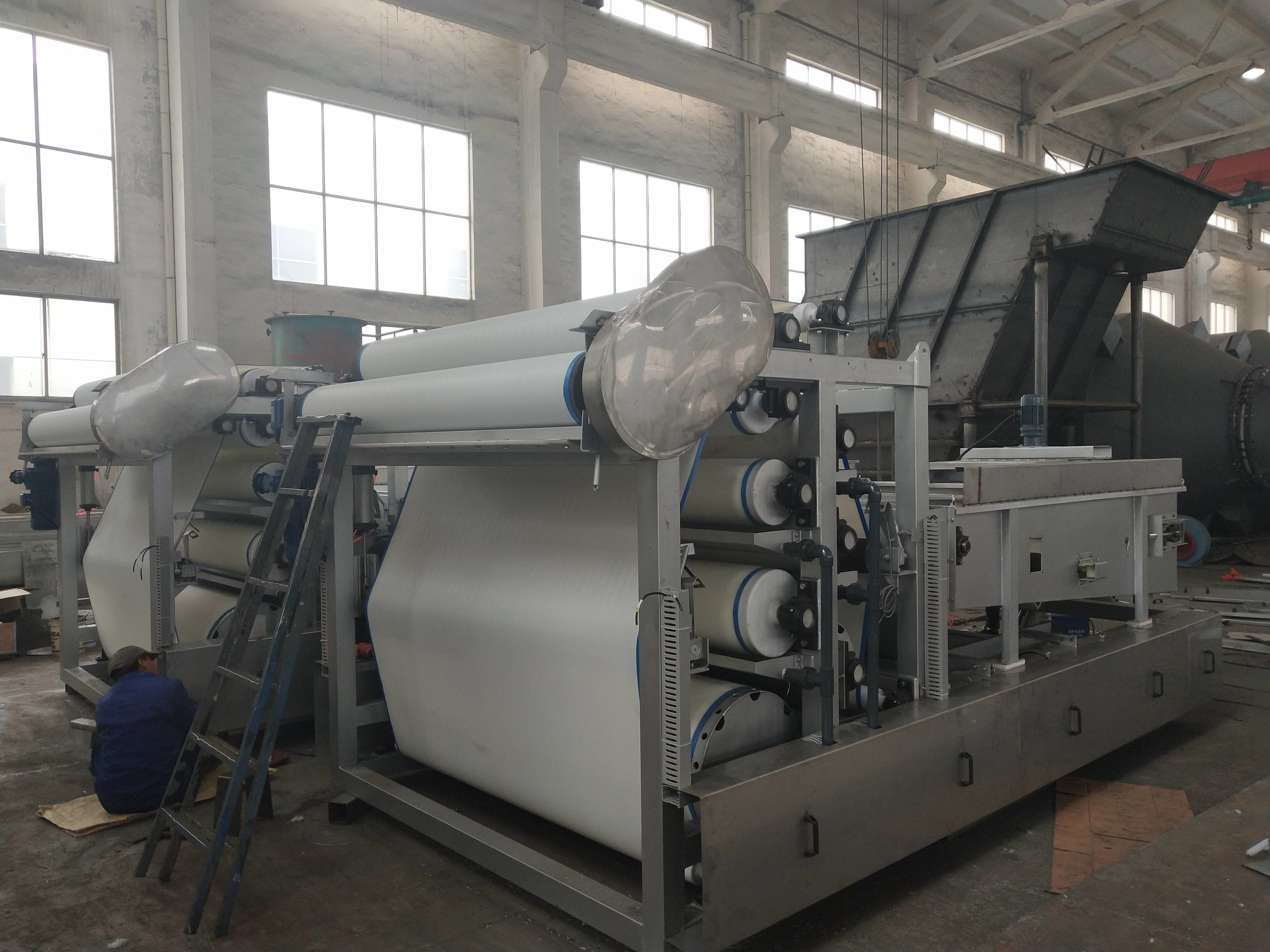 Stainless Steel Slurry Dewatering Equipment , 10m3/h Belt Press Wastewater Treatment