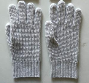 China Waffle Stitch Knitted Gloves With Fingers Warm One Size Cashmere Material factory