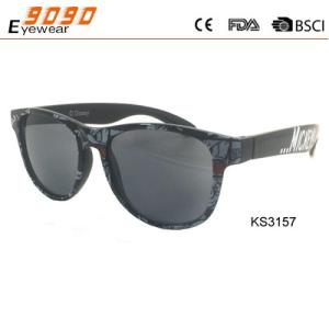 China Chilldren' s fashion sunglasses ,made of plastic ,printed personality things factory