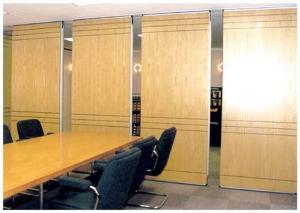 China Customized Soundproof Office Wooden Partition Wall , Movable Room Dividers factory