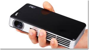 China Top Rank Full 3D Projector Built In Battery Portable Mini DLP Projector For Office School factory
