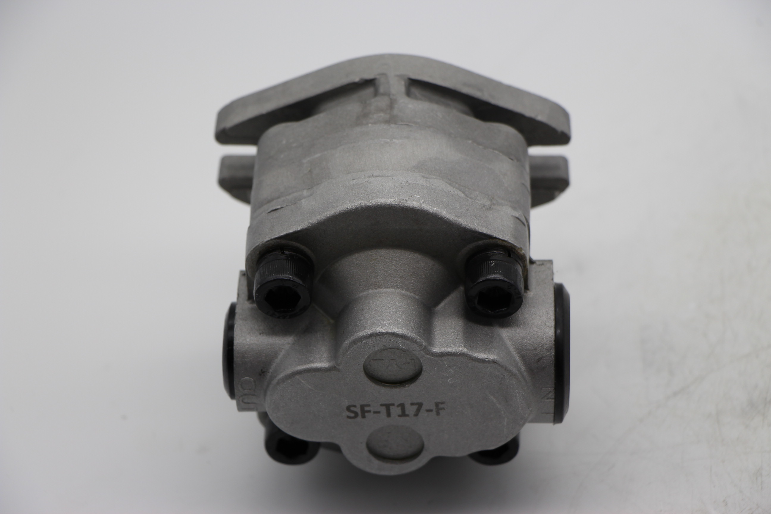 Hot sale good quality SPK10/10 gear pump pilot pump charge pump for CAT E200B excavator part