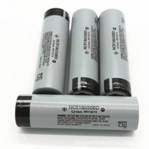 China 3.2V 3200mah Li Ion Battery 18650 , Flash Light 18650 Cylindrical Cell factory