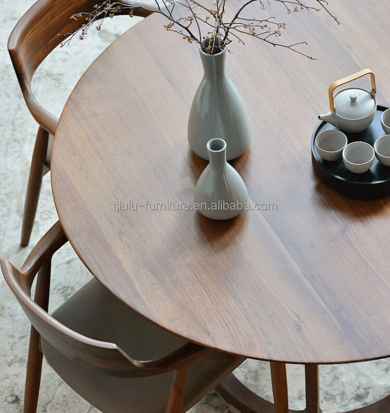 Home Furniture General Solid Wood Restaurant Dining Chairs with Luxury Modern Design and PU Leather Material