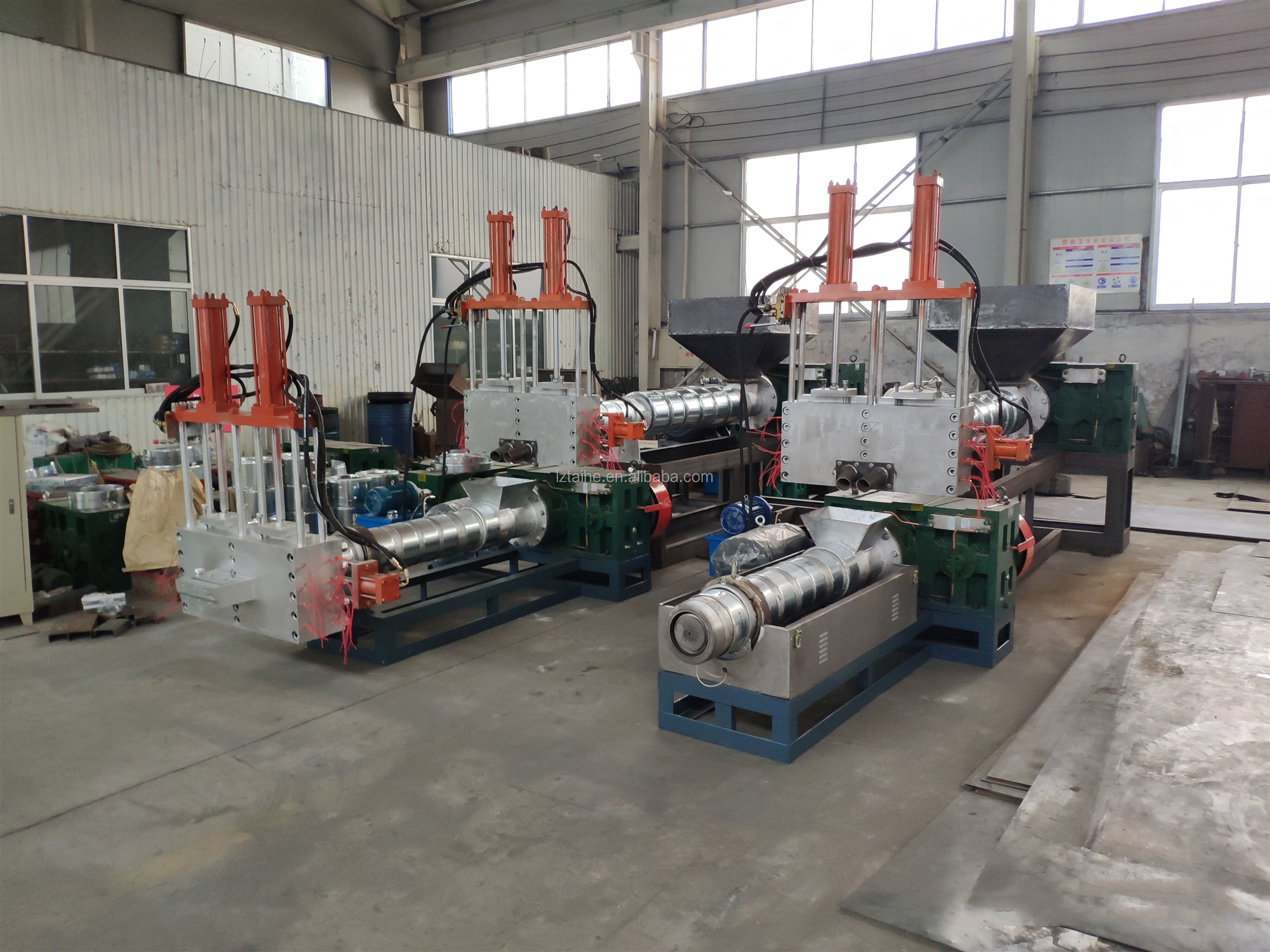 Building Material Shops PP PE Waste Plastic Granules Extruder Machine for Making Granules