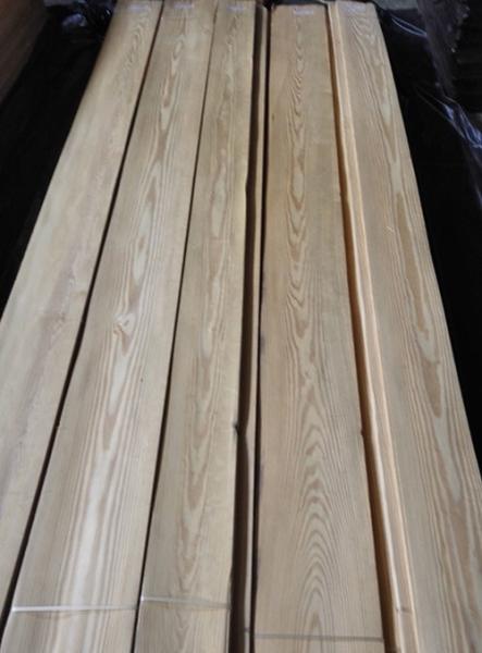 0.6mm Natural Russian Pine Wood Veneer, Panel A Grade, Crown Cut