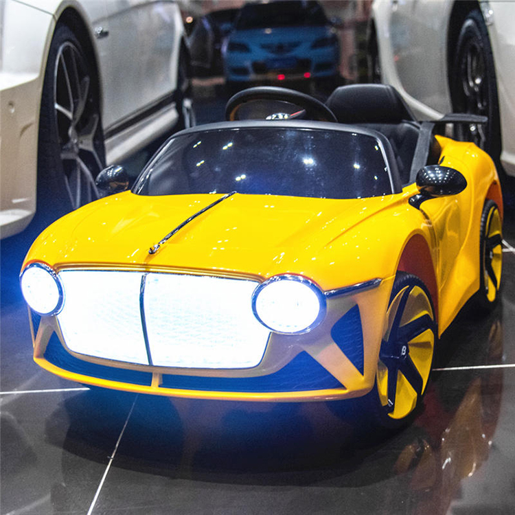 12V4.5A Battery PP Plastic Children Toys Ride On Electric Car with Remote Control