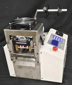 China Automatic Heat Wire Cutting Melting Machine For PET Sleeves factory