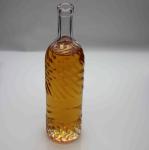 Embossed Logo Sculpture Luxury Spirits Bottle 850g 750ml Wine Glass Bottle
