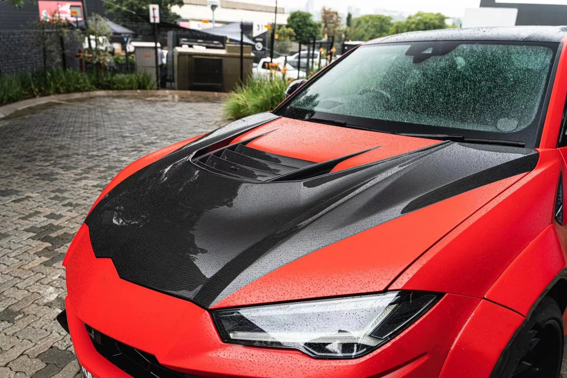 For Lamborghini Urus Carbon Fiber Body Kit Urus Upgraded VORS Style Carbon Fiber Front Lip Diffuser Spoiler Hood with Wide-body