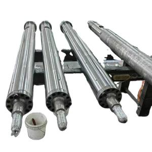 China 38CrMoAlA Mini Injection Screw Barrel For Plastic Moulding Machinery Bimetallic Screw factory
