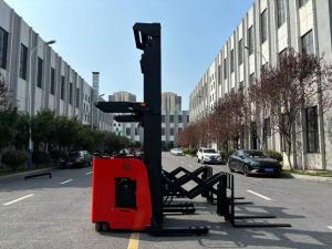 China 1500 KG Double Deep Reach Electric Forklift with 8500mm Load Lifting Height and 48V 400AH Battery Capacity factory