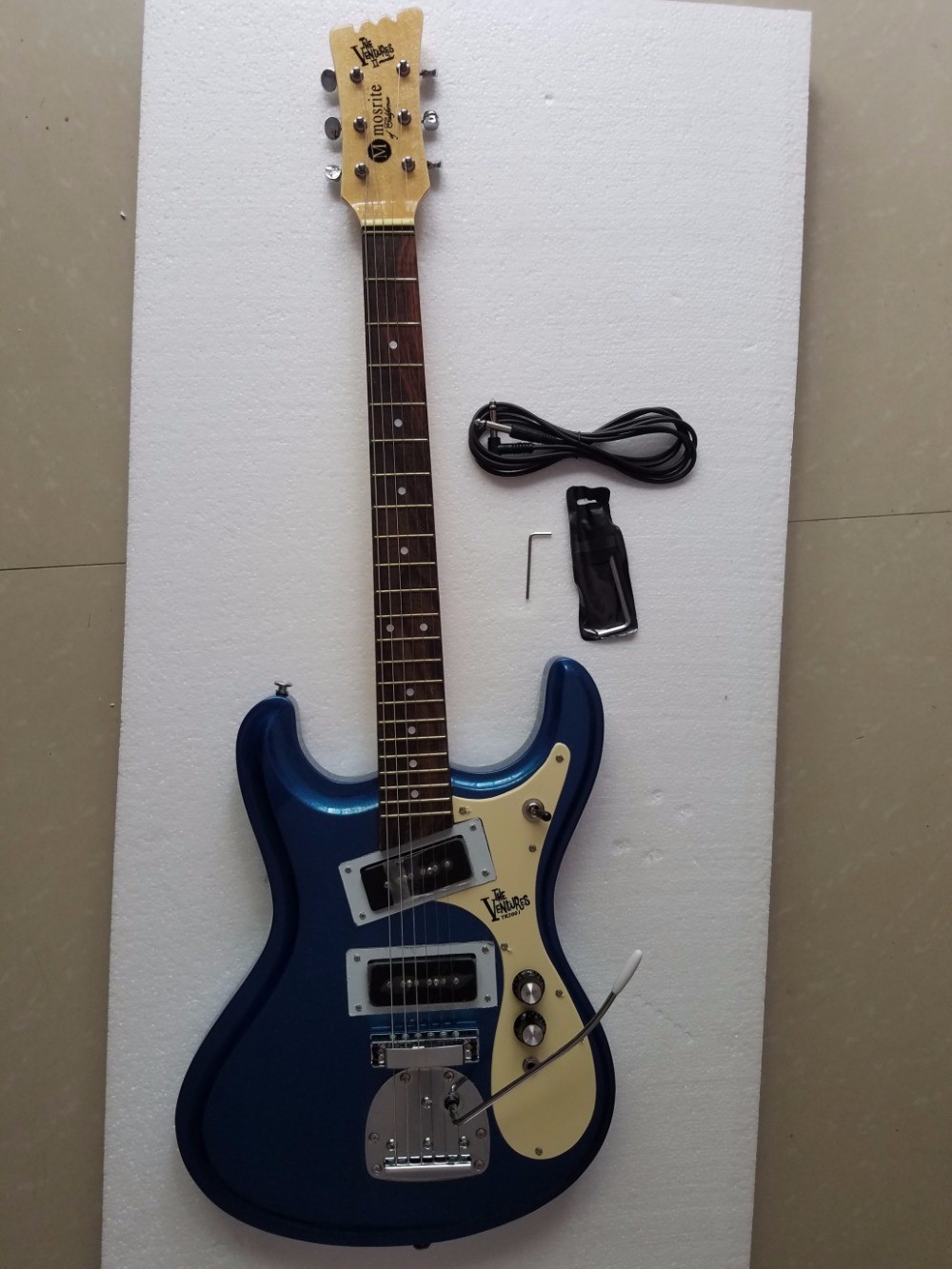 Custom Mosrite Electric guitar JRM Johnny Ramone Guitar with Water Ripple in Green Color