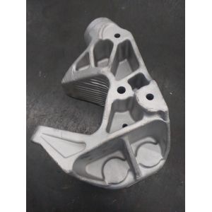 China ADC12 A380 Automotive Parts Pressure Die Casting Mould Aluminum Rear Bracket on sale