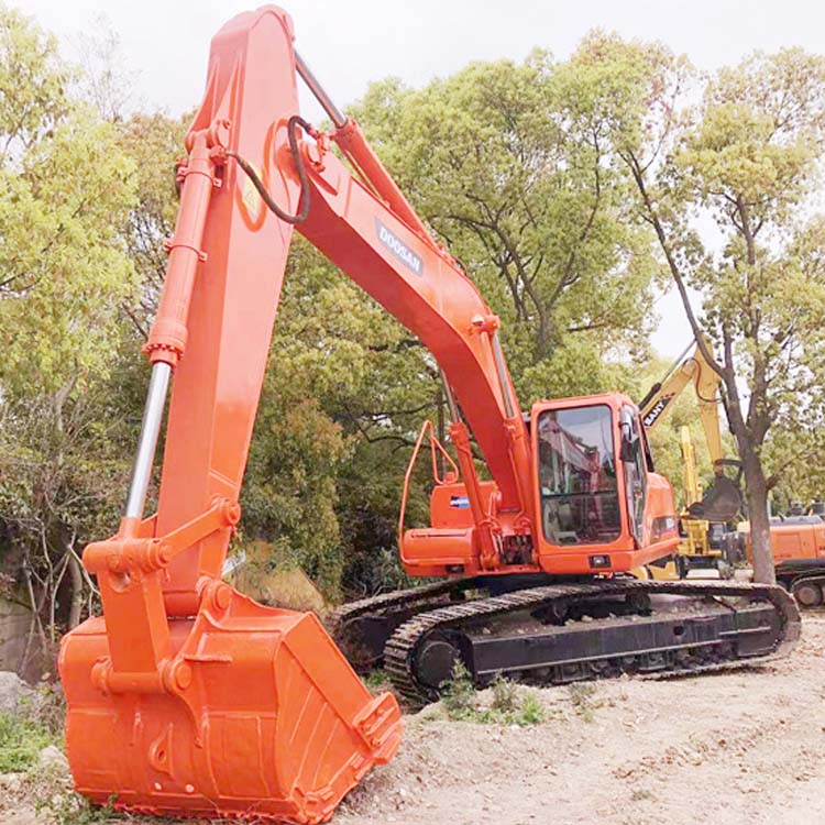 Original Doosan 300 Excavator 30 Ton in Good Condition with Doosan Engine from Korea