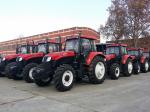 130hp Four Wheel Drive Tractor , 2300r/Min Wheel Horse Lawn Tractor