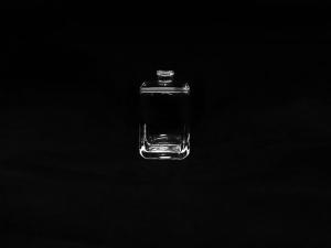 China Custom 100ml Flint Transparent Perfume Glass Bottles Packaging factory
