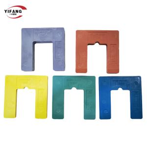 China 90x90 Stump Waterproofing Plastic Packers Window Horseshoe Packers Shim Plastic Packer for Window Stump Waterproofing Materials factory