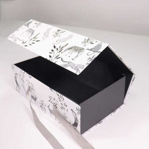 Customized Printing Clothes Packaging Box Cardboard Magnet Folding Boxes Gift