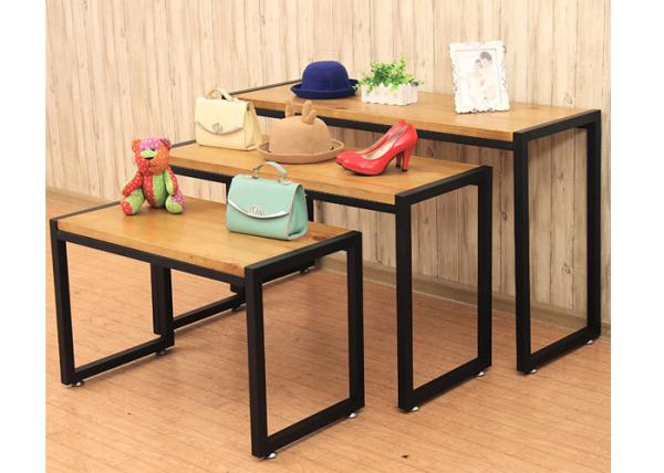 Fashion Style Merchandise Display Tables , Lightweight 3 Tier Retail Display
