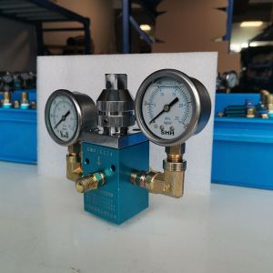CE Material Pressure Regulators With Piston Grease Pump Pressure Rlief Valve