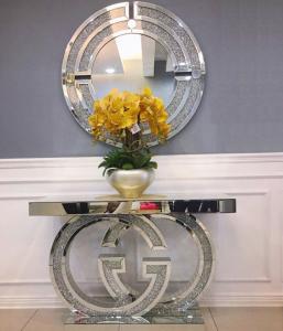 China Sparkly silver mirrored console table crushed diamond decorative GG hallway table for living room factory