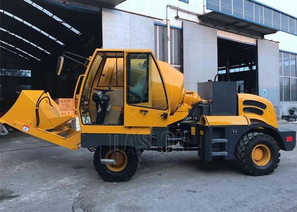 Ready Mix Self Loading Concrete Truck Mixer , Hydraulic Pump Mobile Self