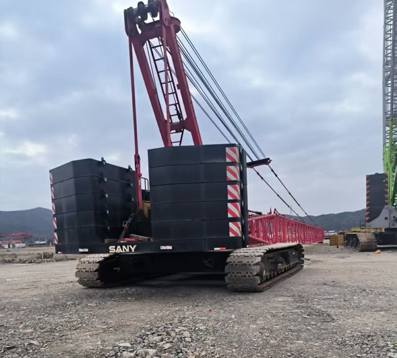 Second Hand 200 Ton Crawler Crane With Low Energy Requirements