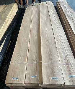 China Thickness 0.5mm Red Oak veneer furniture Panel AAA 250.000 SQM stock factory