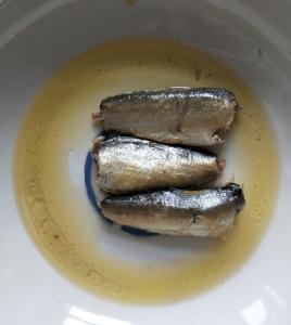China Custom Canned Sardine Fish In Soya Bean Oil Lithographic Printing OEM Brand factory