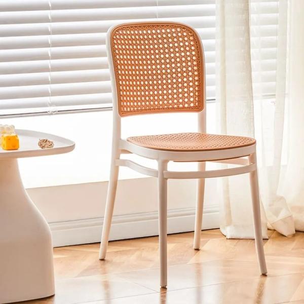 OEM ODM Plastic Wicker Dining Chairs White Plastic Outdoor Dining Chairs For