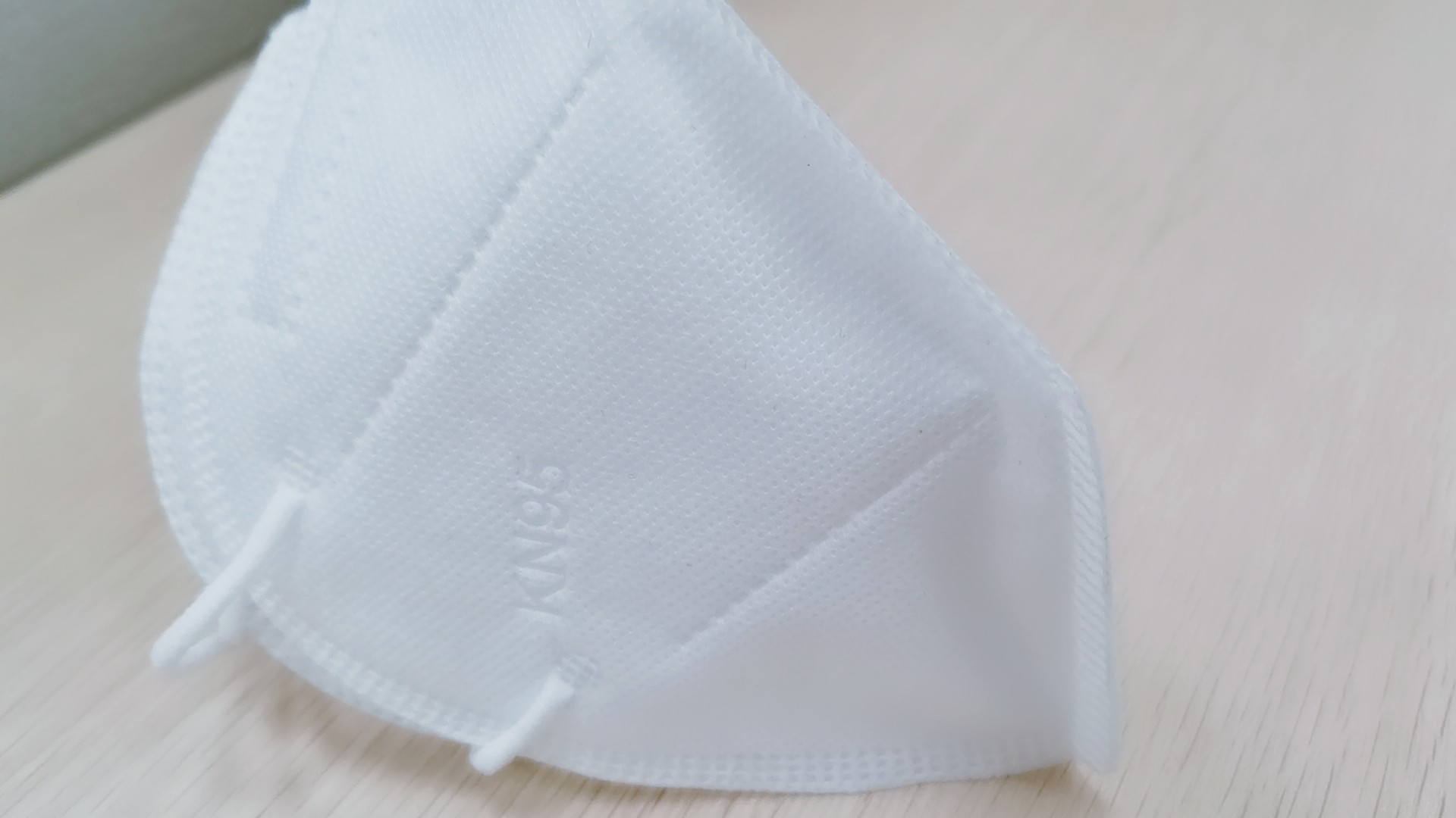 Breathable KN95 Disposable Non Woven Face Mask , Hygiene Face Mask 3D Cup Shape