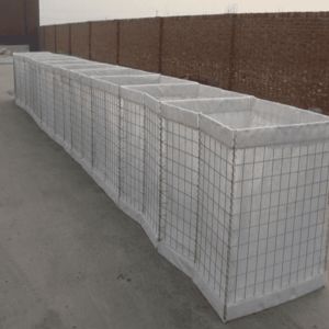 China Retaining Wall 4mm 800Mpa Tensile Hesco Barrier factory