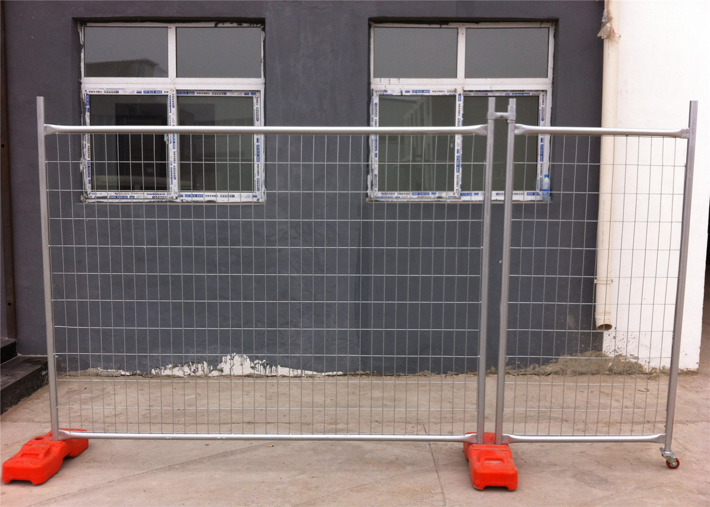 OD 32mm x 1.2mm 2000MM X 2200MM MR MALCOM design hot dipped galvanized 14 microns