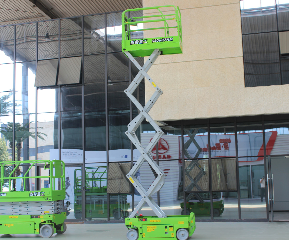Hydraulic 6m small Scissor Lift with capacity 320kg for indoor