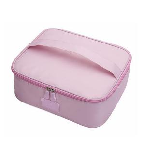 China Waterproof Large Polyester Dividers Cosmetics Makeup Bag factory