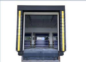 China Black Airbag Retractable Loading Dock Shelters Anti Crush Sponge Customized factory
