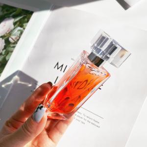 China High Quality Customized 30ml 50ml New Design Triangular Prism Shape Glass Bottle Glass Perfume Bottle factory