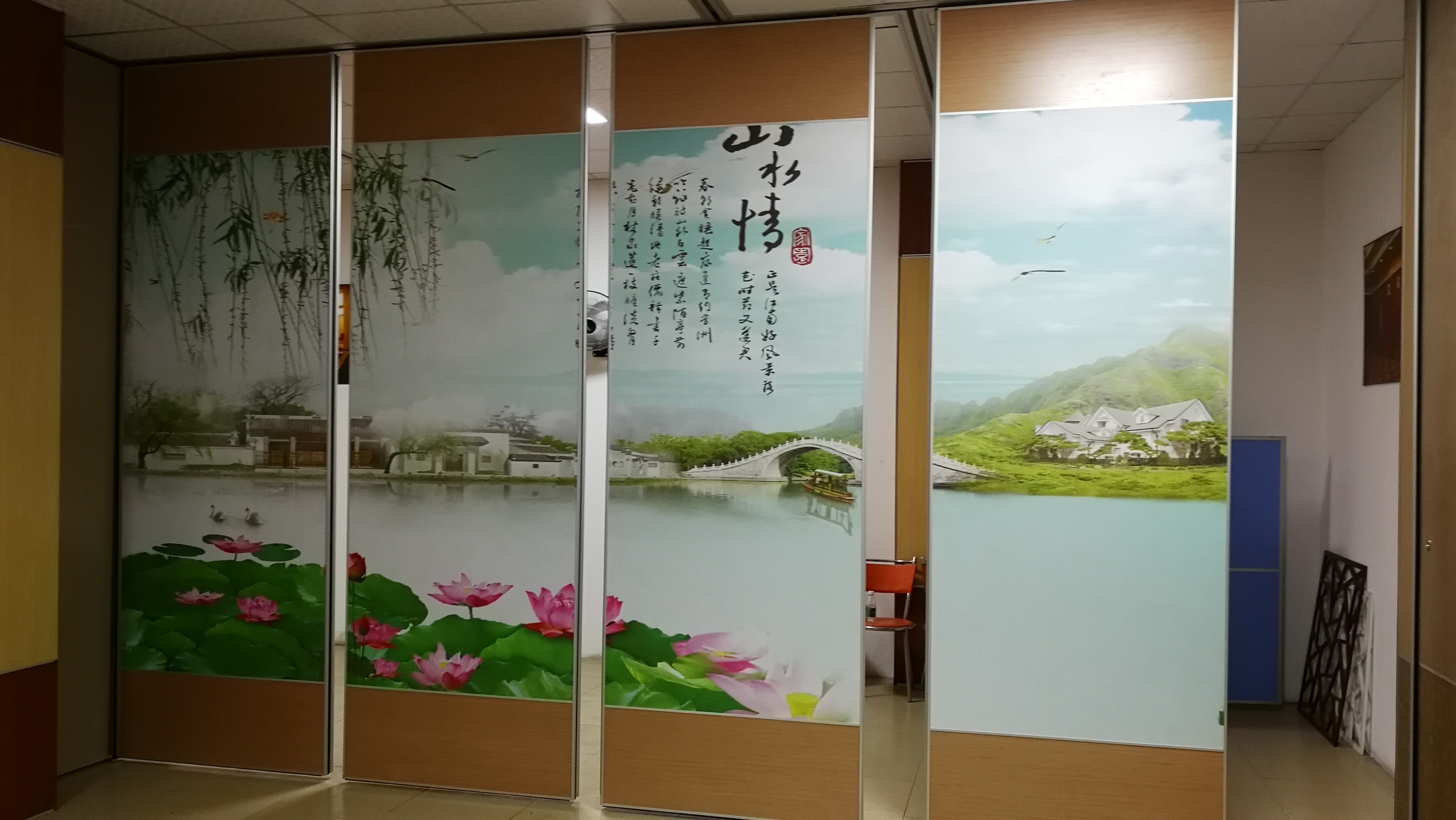 Banquet Hall Foldable Room Partitions MDF Panel 25-80 KG / Square Meter