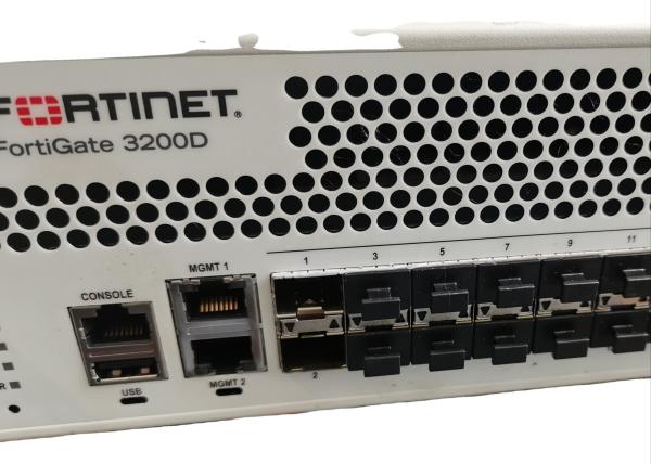 80Gbps Fortinet FortiGate FG-3200D 48x 10GE SFP 48ports 10GBE Used Fortigate
