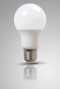 China LED A60 8w E26/27 dimmable plastic cover aluminum IC Long life classic safe easy to replace safe indoor energy light factory