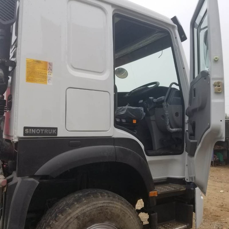 Heavy Duty 10 Wheels Second Hand Sinotruck Howo Used Tractor Truck With Weichai Engine